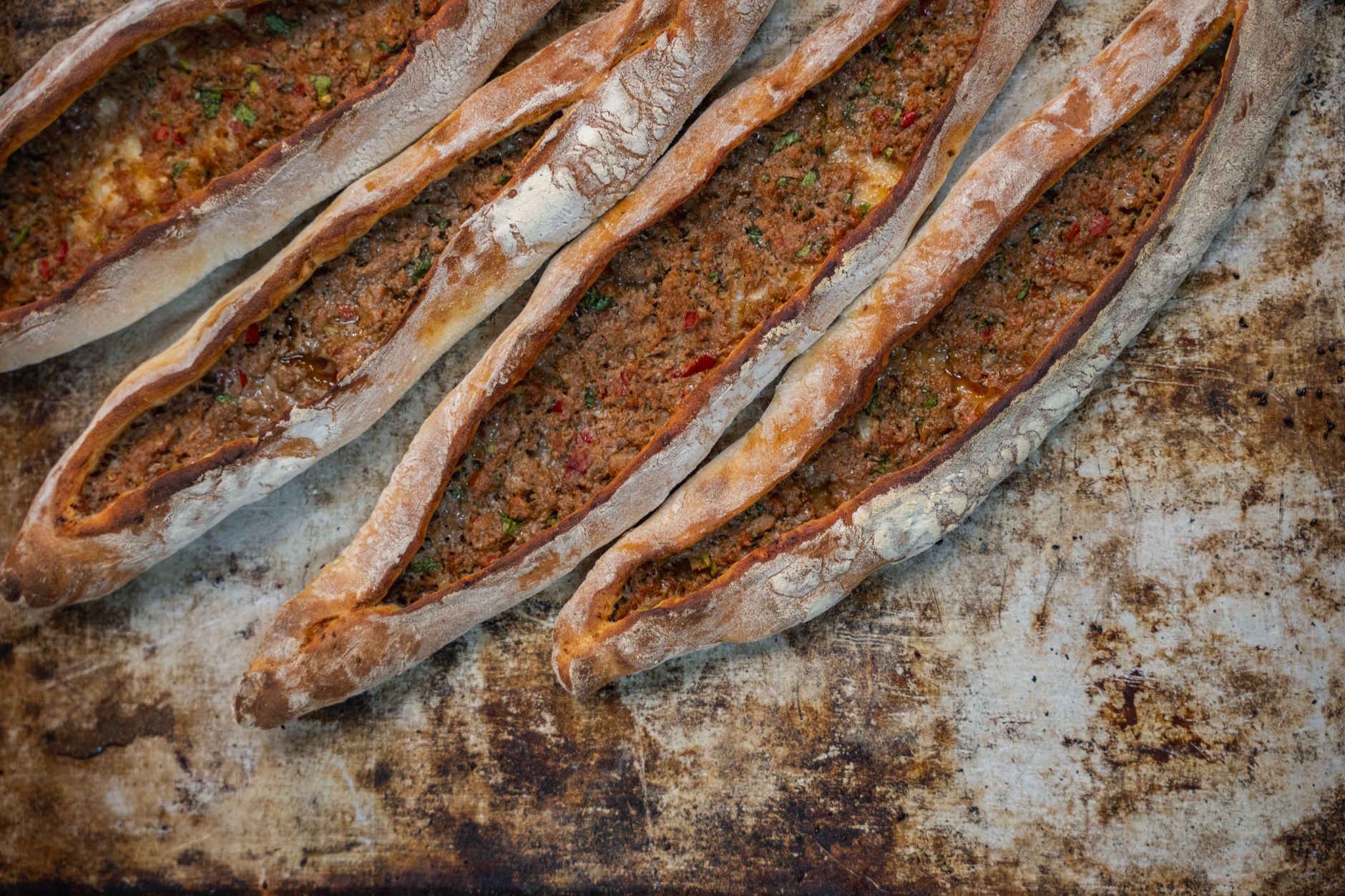 Zeytinli Açık Pide