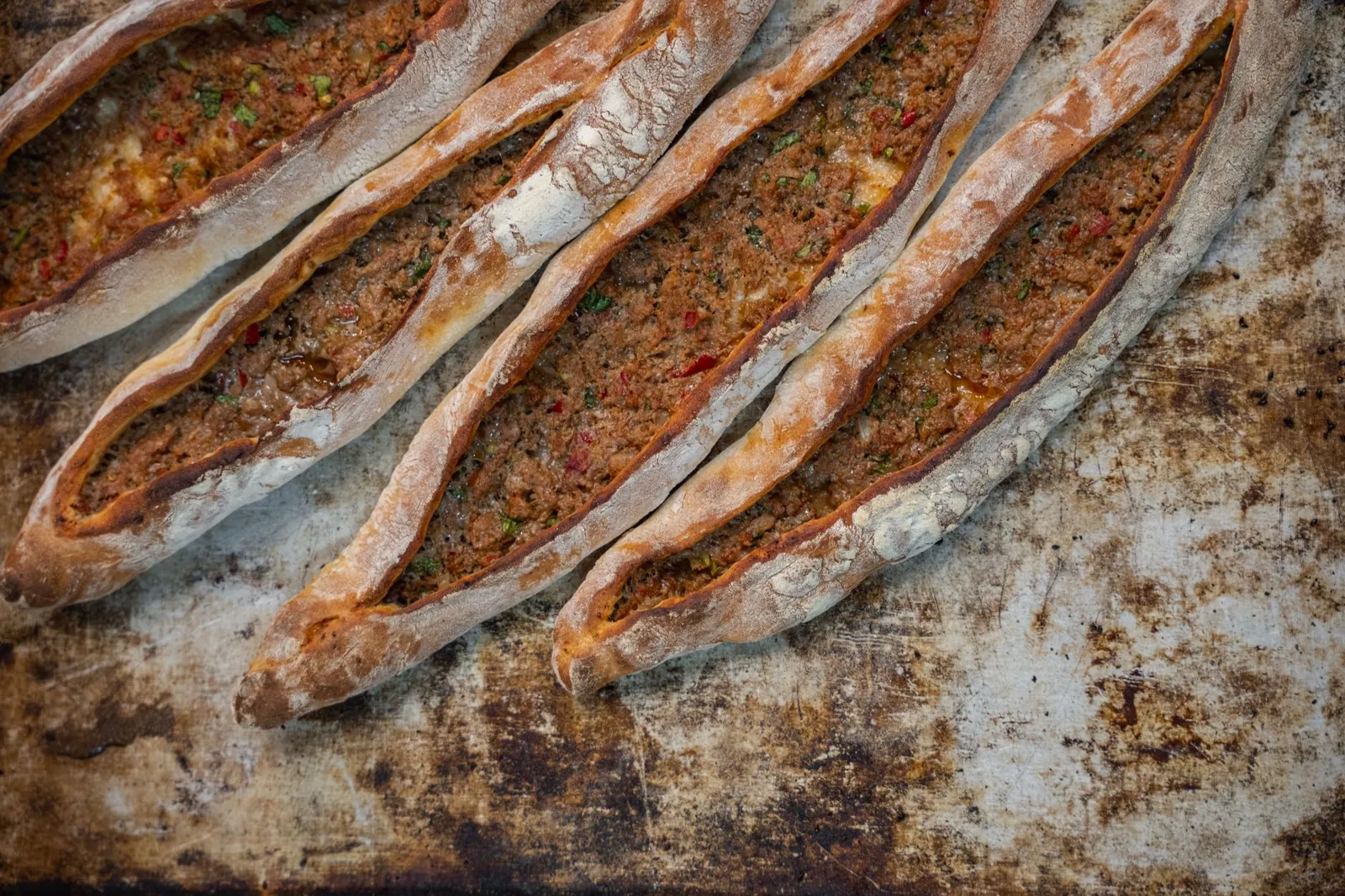 Zeytinli Açık Pide